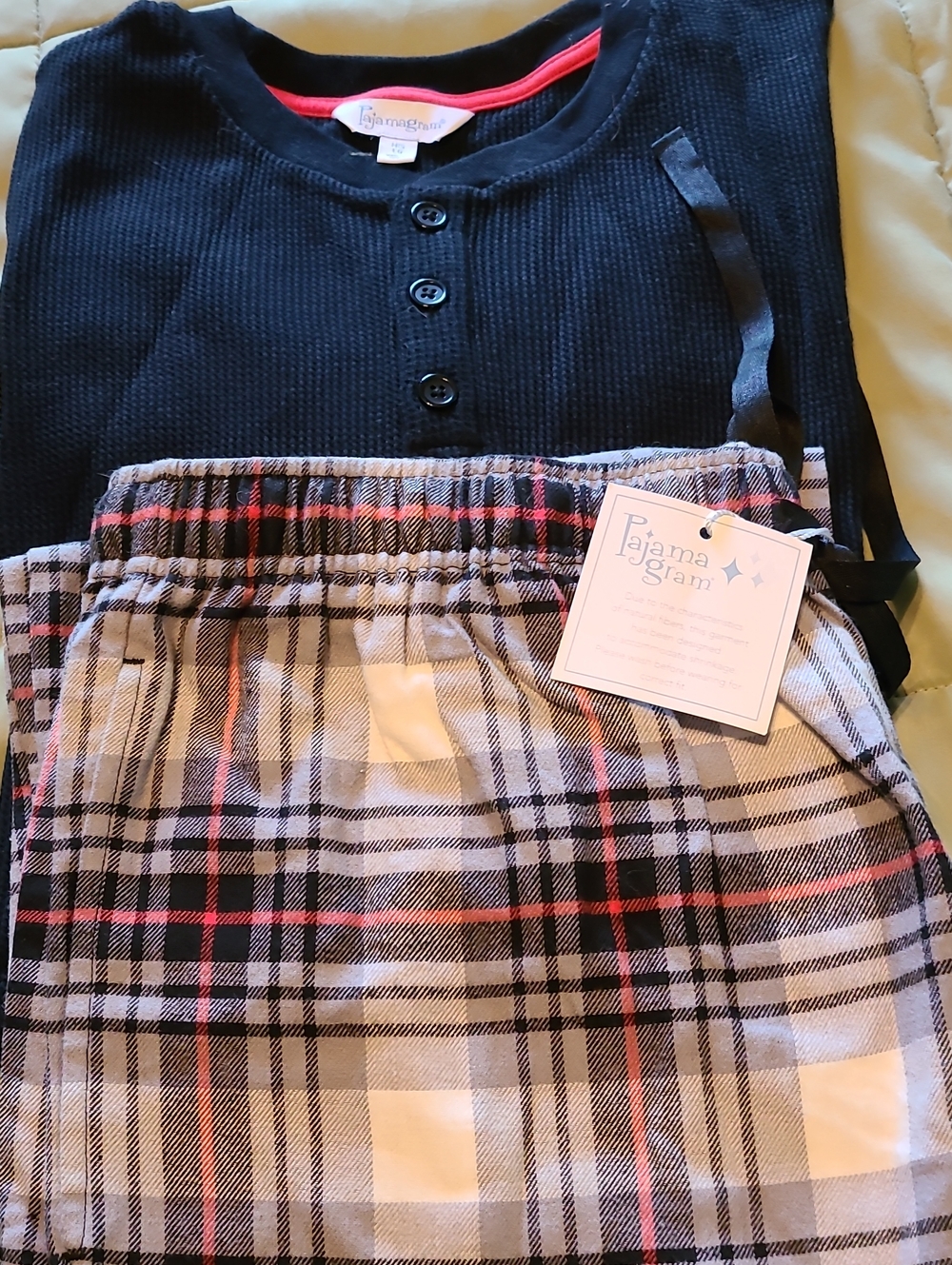 PAJAMA GRAM, Top & Plaid Pajama Set - Black and Gray